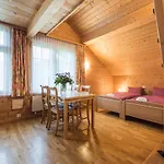 Alpenrose Beim Ballenberg Bed & Breakfast