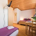 Bed & Breakfast Alpenrose Beim Ballenberg Hofstetten bei Brienz