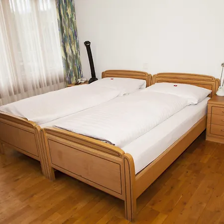 Bed & Breakfast Alpenrose Beim Ballenberg 3*