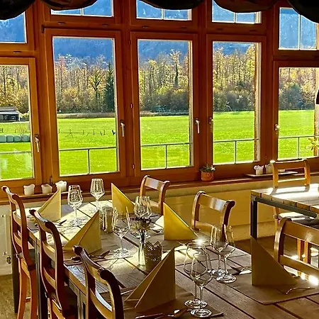 Bed & Breakfast Alpenrose Beim Ballenberg 3*