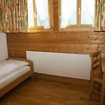 Alpenrose Beim Ballenberg Bed & Breakfast 3*