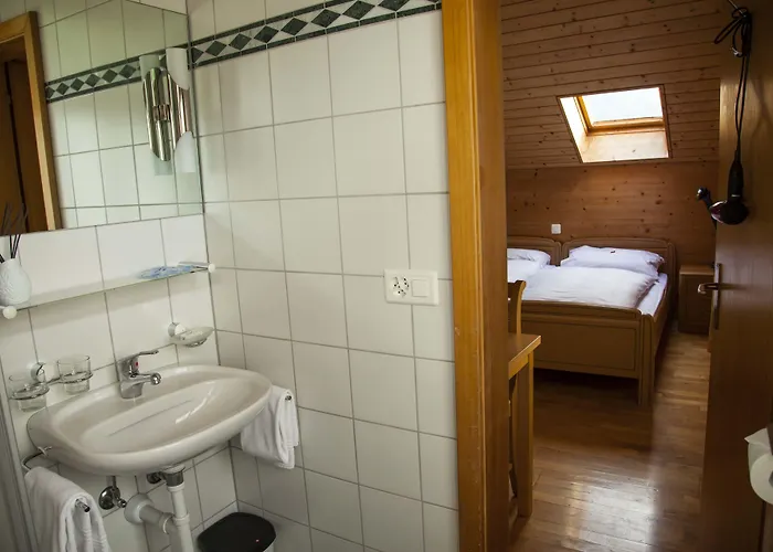 Alpenrose Beim Ballenberg